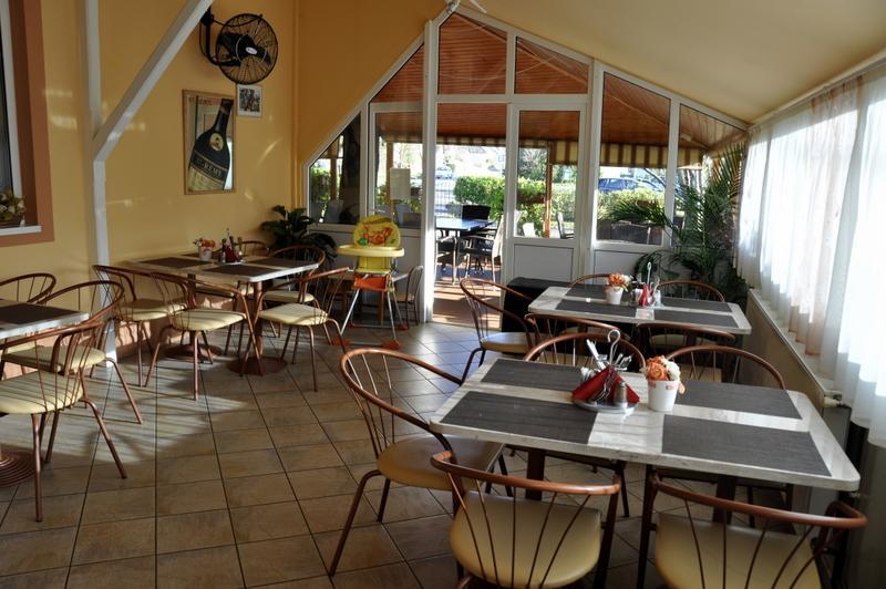Tengerszem Panzio Bed & Breakfast Bank  Bagian luar foto