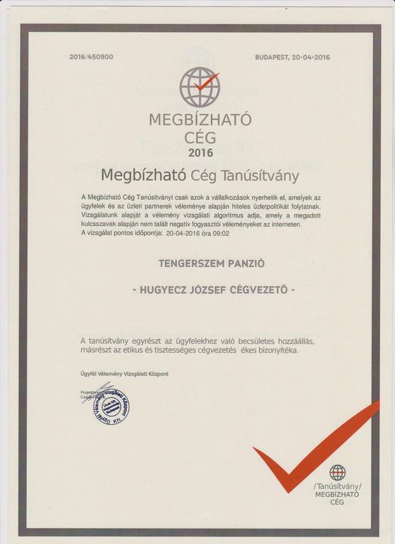 Tengerszem Panzio Bed & Breakfast Bank  Bagian luar foto